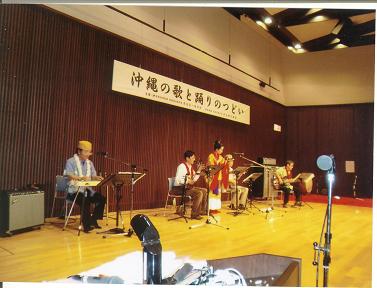 三線バンド演奏